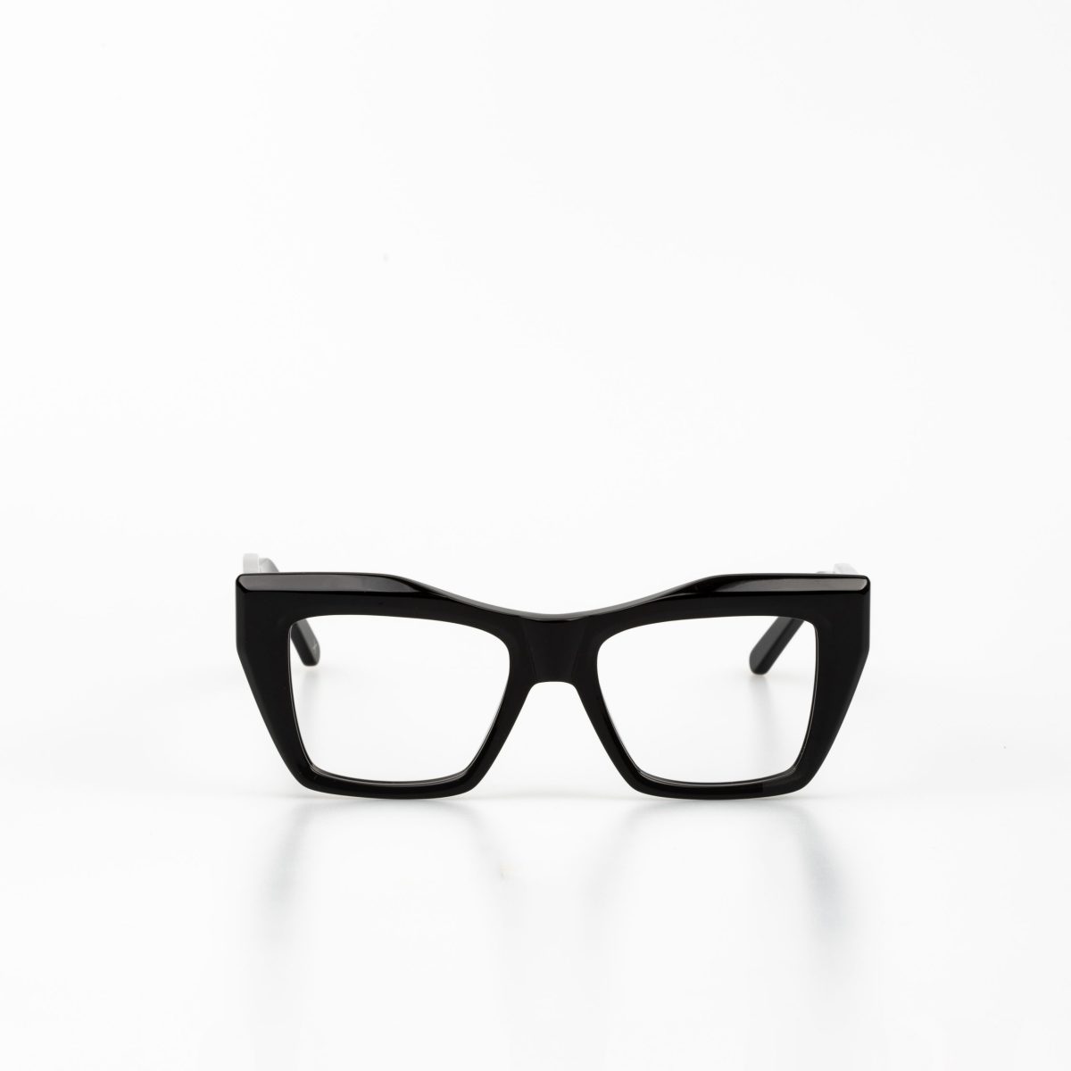 JPLUS Eyewear GENESIA Negozio