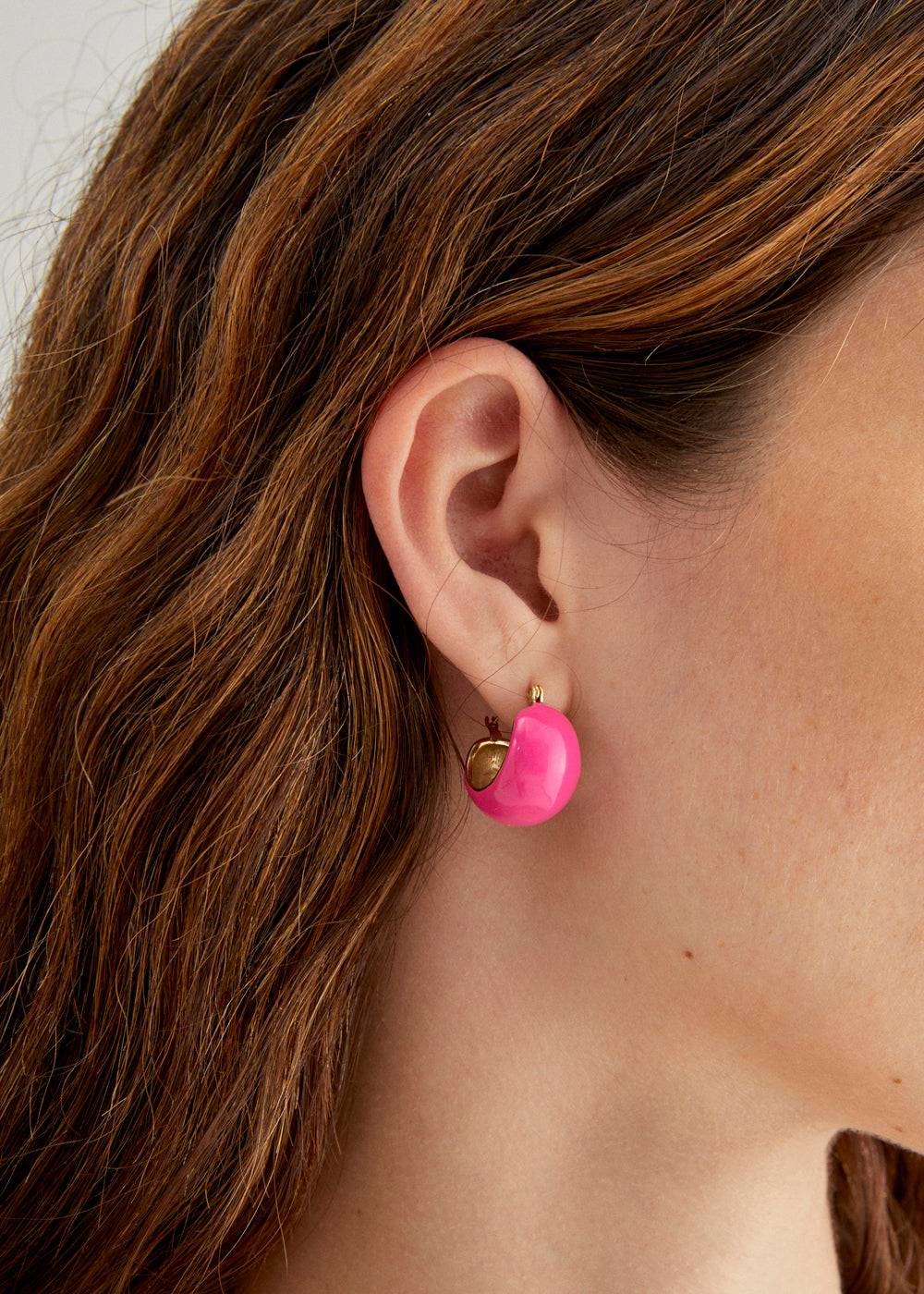 Nalí BECCA ENAMEL EARRINGS S.STEEL + COLORS 2025