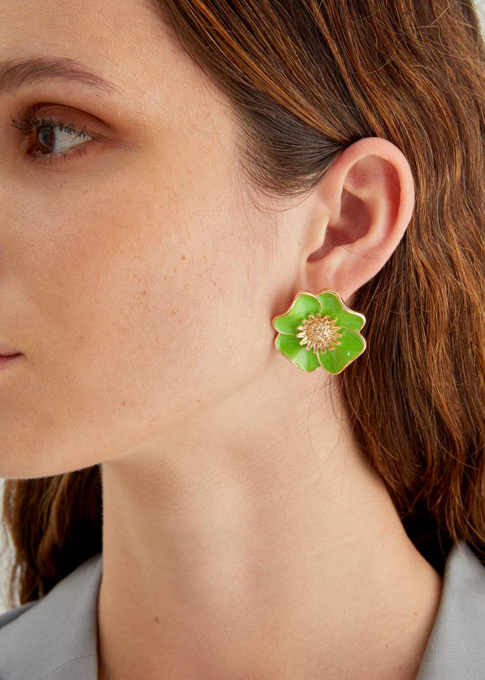 Nalí FLOWER LOBE ENAMEL EARRINGS + COLORS Promozione