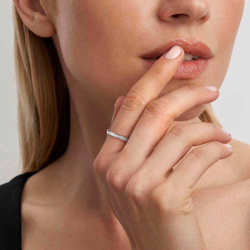 Nomination Anello Carismatica in Argento e Pietre bianche Soddisfazione Garantita