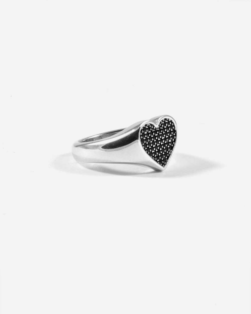 Nove25 ANELLO CHEVALIER CUORE CON BRILLANTE NERO Acquista Ora