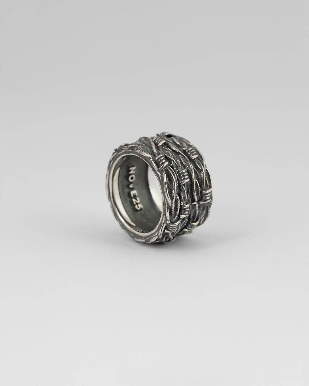 Nove25 ANELLO FASCIA FILO SPINATO Acquista Ora
