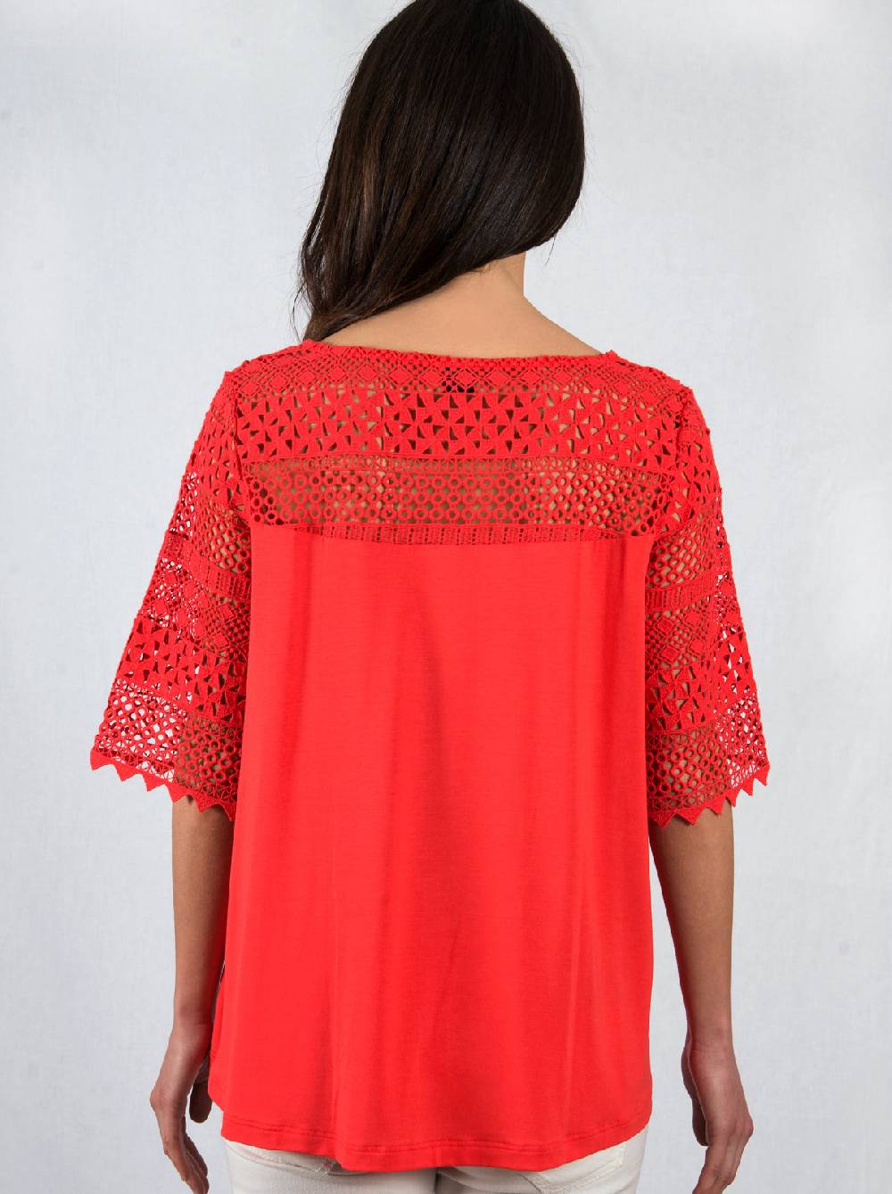 Oscalito T-shirt in micromodal con inserto in macramè geometrico 1316 Prezzo di fabbrica