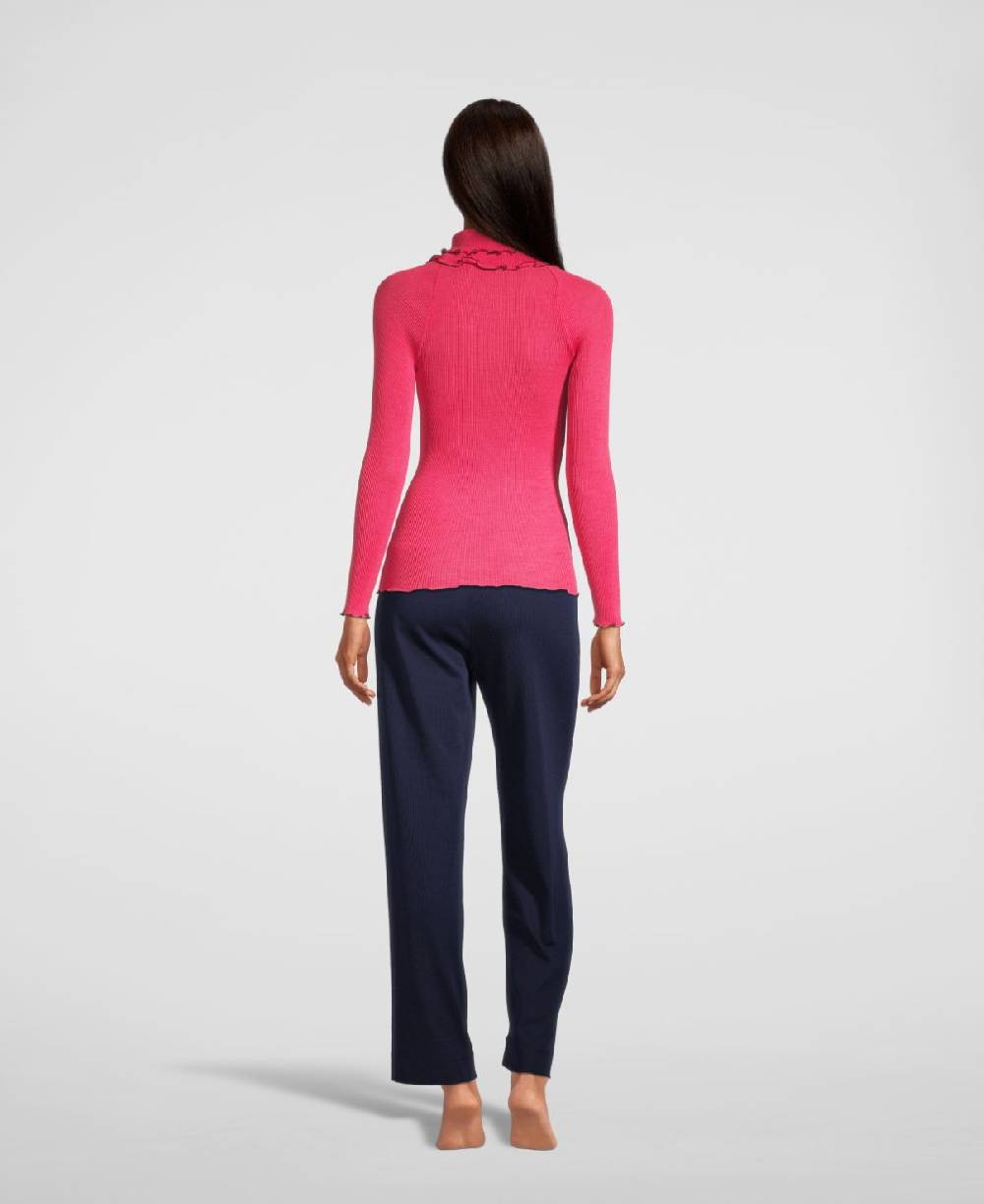 Oscalito Top lupetto in lana e seta con cuciture overlock a contrasto Circus 6695 In Saldo