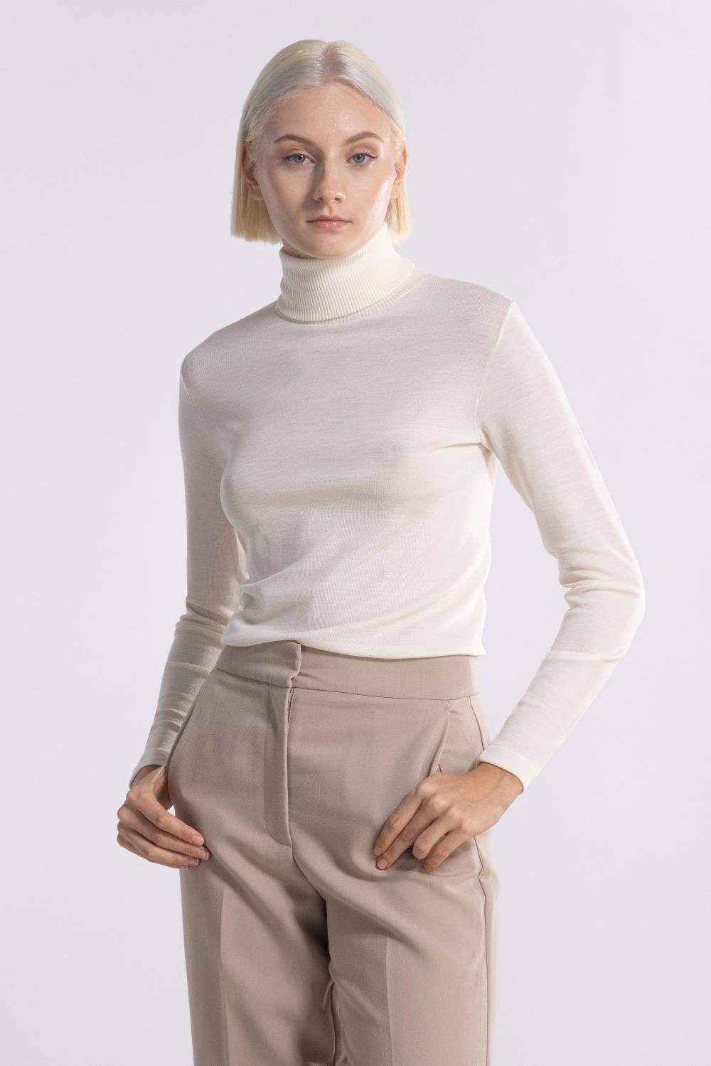 Oscalito Maglia Dolcevita a Maniche Lunghe in tessuto liscio di Lana e Seta 3478 Nuova