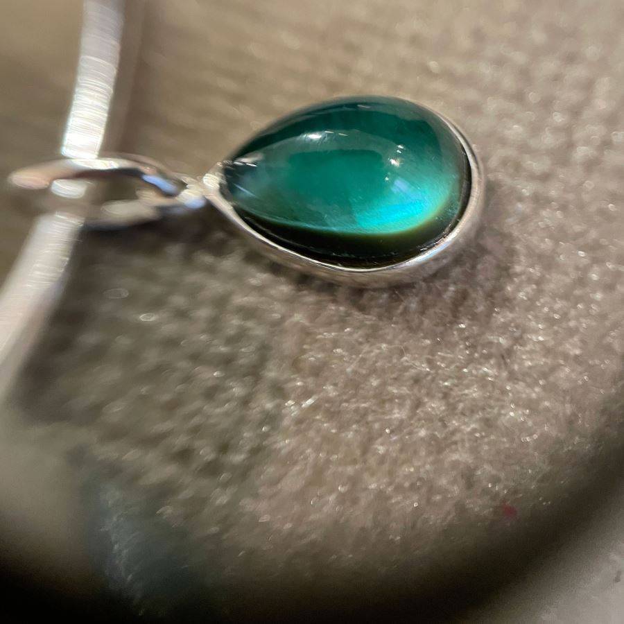 Paola Grande Gioielli AURUM Ciondolino in argento a forma di goccia Offerta