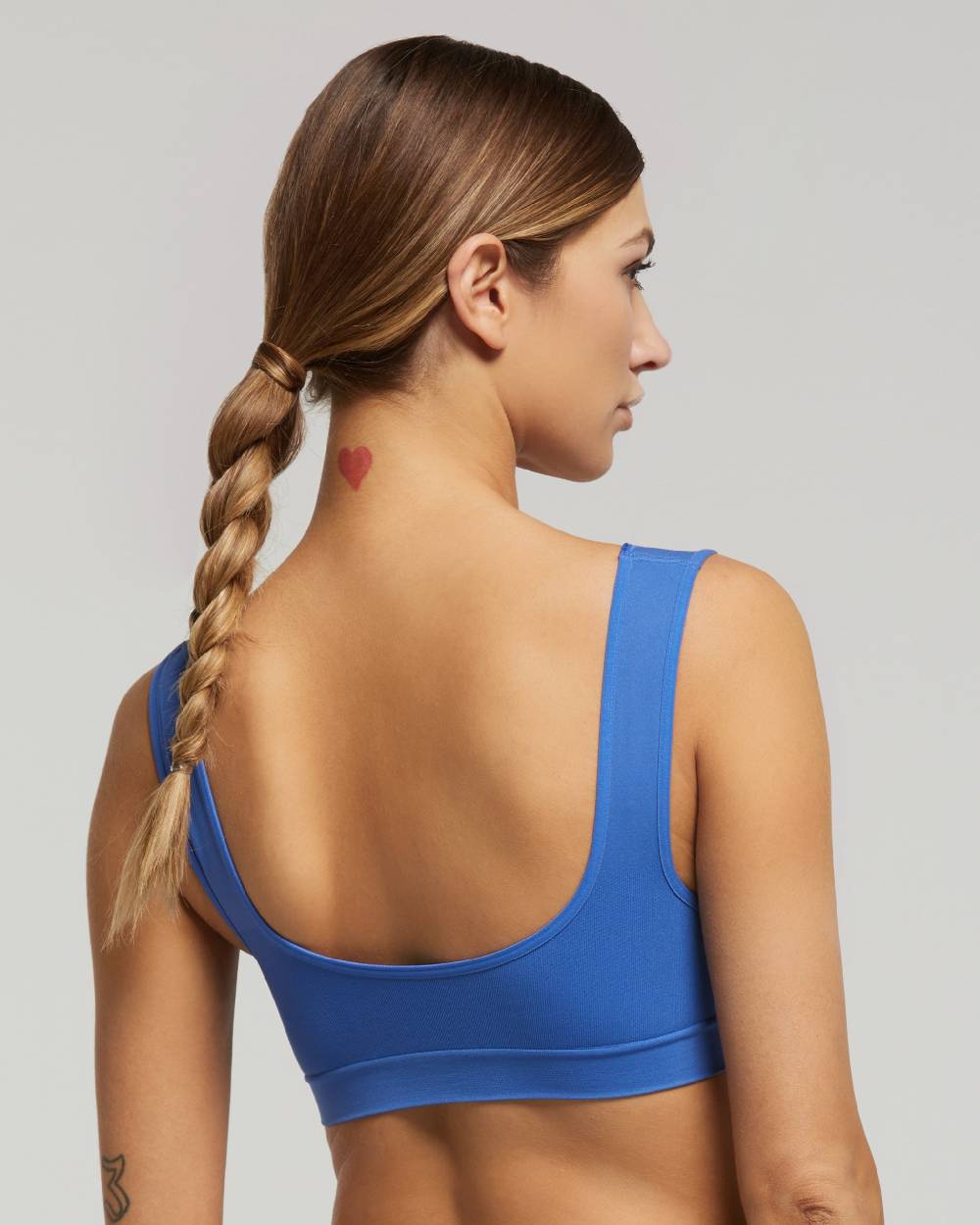 Pompea Brassiere spalla larga seamless con dettaglio femminile Qualità Garantita
