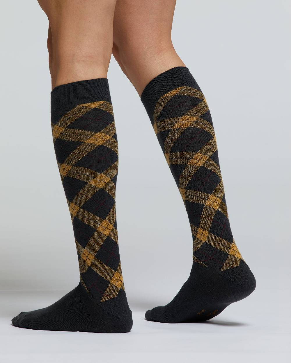 Pompea CALZA LUNGA COTONE ACERO MOTIVO ARGYLE Qualità Garantita