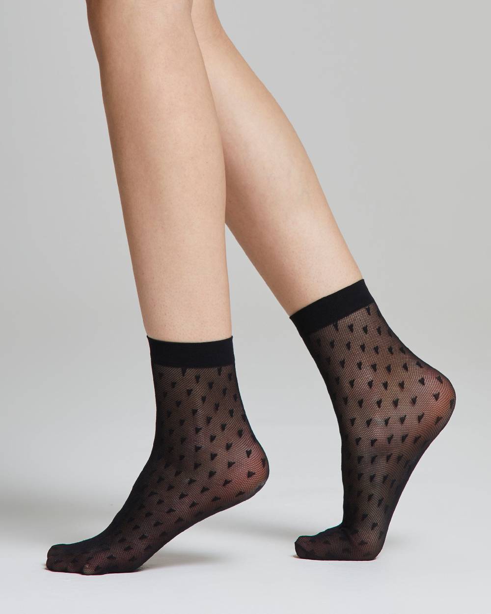 Pompea Calzino velato Fiordaliso con effetto micro tulle Sconti VIP