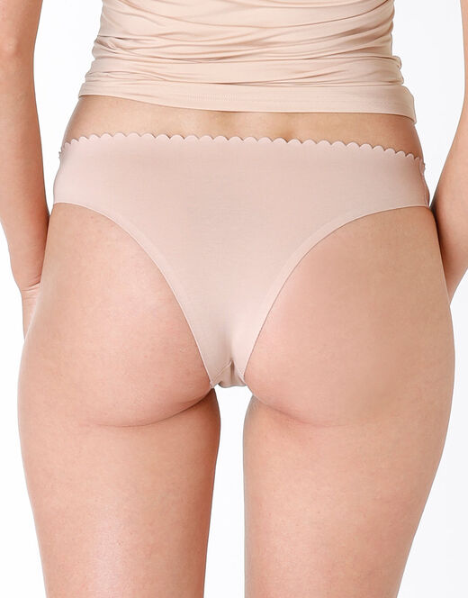 Lovable Brasiliano invisible softness, nude Fino al 65% di sconto