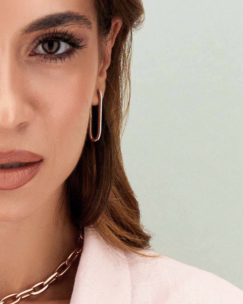 Nanis Orecchini a cerchio "libera" squadrati grandi in oro rosa e diamanti – Nanis Italian Jewels In Vendita