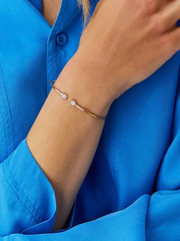 Nanis Bracciale a schiava "DANCING AZURE" inciso a mano in oro, diamanti e a – Nanis Italian Jewels In Vendita