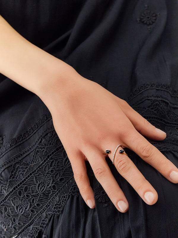 Nanis Anello ad incrocio "DANCING MYSTERY BLACK" in oro, diamanti e onice ne – Nanis Italian Jewels Offerta