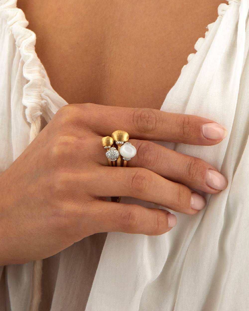 Nanis Anello "WHITE DESERT" in oro, diamanti e pietra di luna (piccolo) – Nanis Italian Jewels Italy