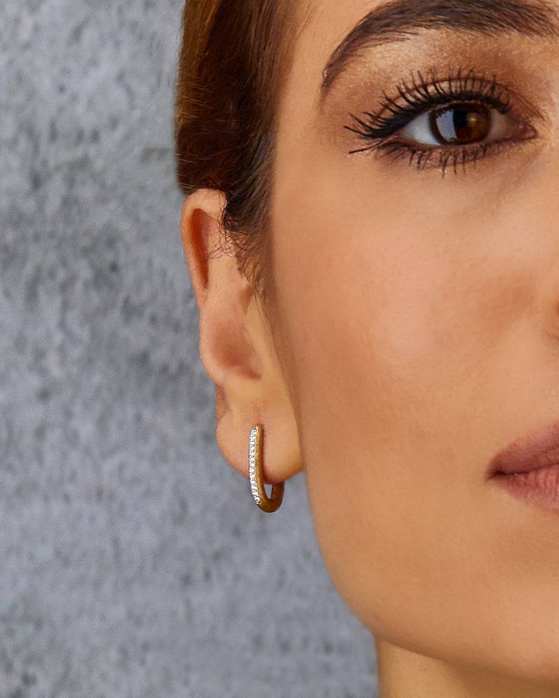 Nanis Orecchini a cerchio "LIBERA" squadrati piccoli in oro e diamanti – Nanis Italian Jewels Offerta