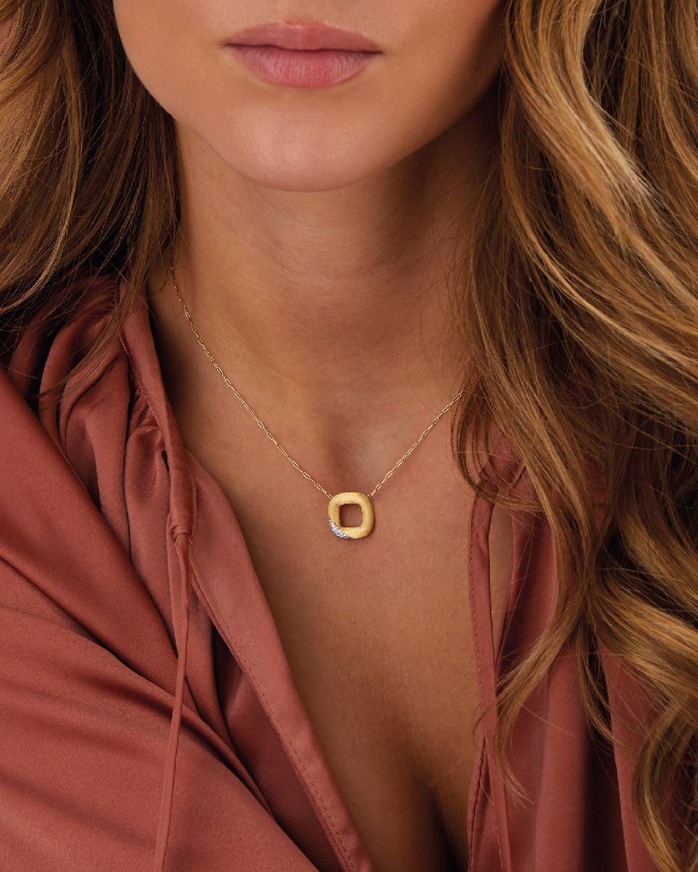 Nanis Collana "LIBERA" con ciondolo squadrato in oro e diamanti (piccolo) – Nanis Italian Jewels Nuova