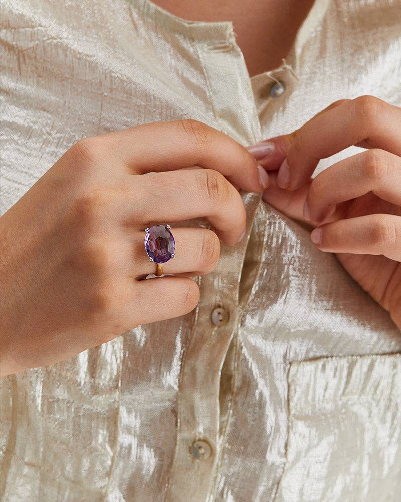 Nanis Anello "IPANEMA" in oro, ametista e dettagli di diamanti – Nanis Italian Jewels In Vendita