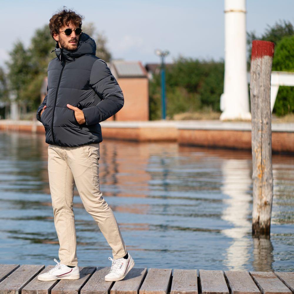 Seay / Piumino Grigio Ferro con Cappuccio Economico