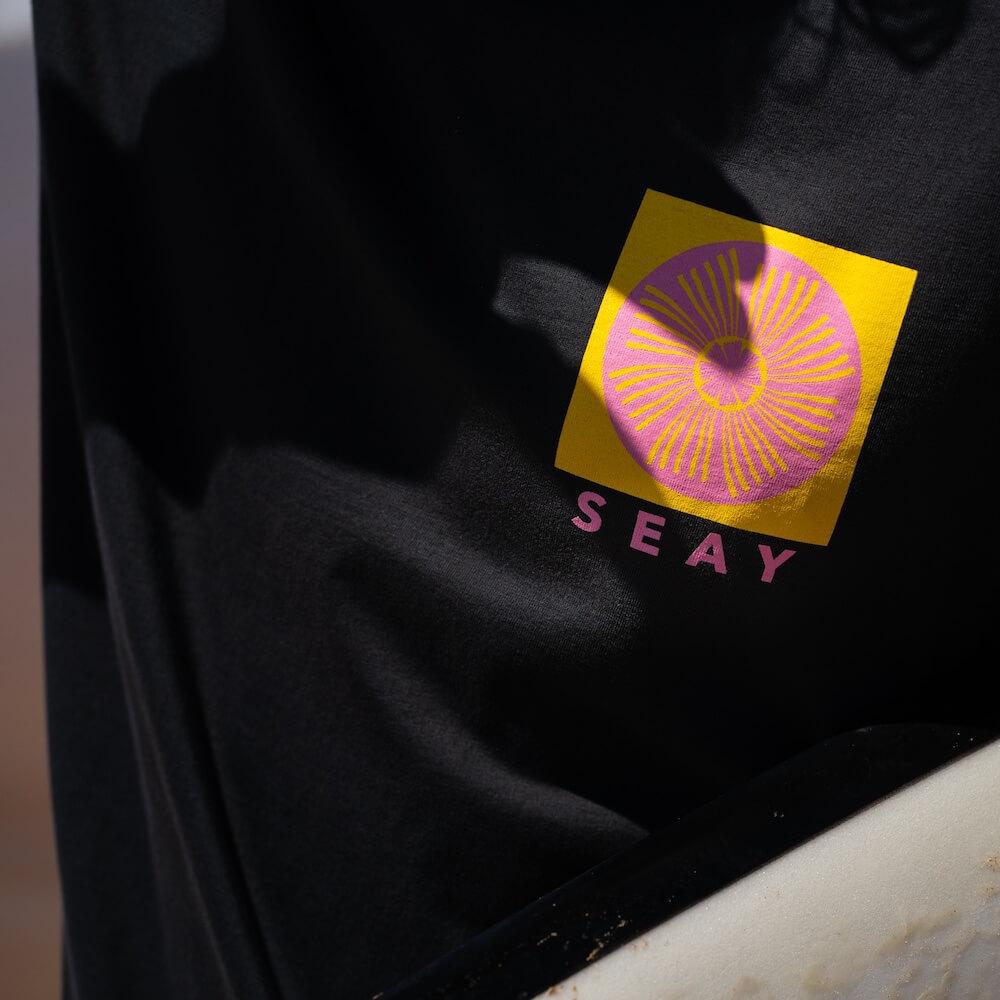Seay / T-Shirt Nera Symbols Acquista Ora