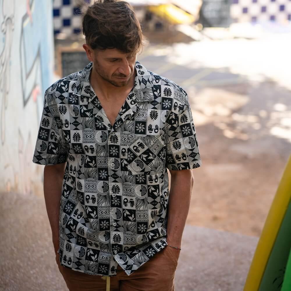 Seay / Camicia Hawaiana Grigia Nera Symbols Saldi Di Fabbrica