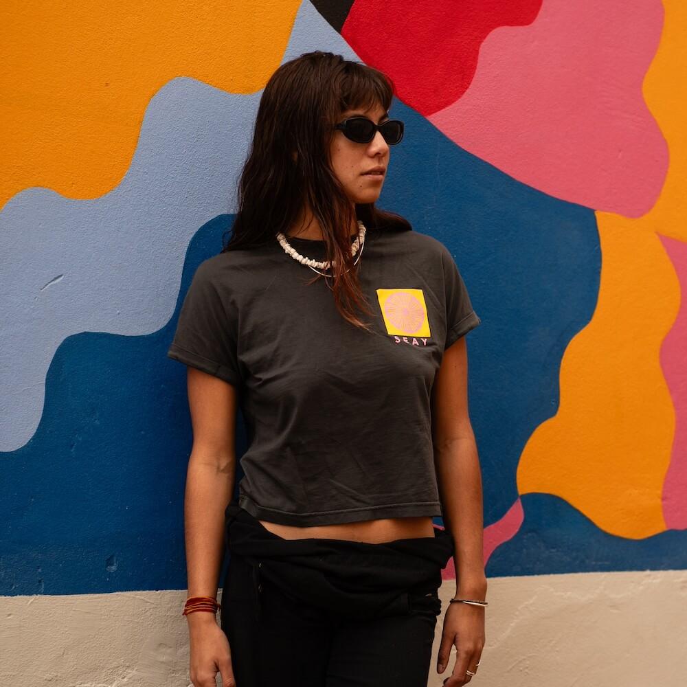 Seay / Crop T-Shirt Nera Symbols Offerte