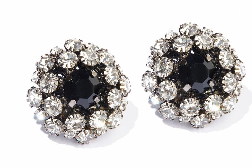 Silvia Gnecchi Morosas earrings Convenienza