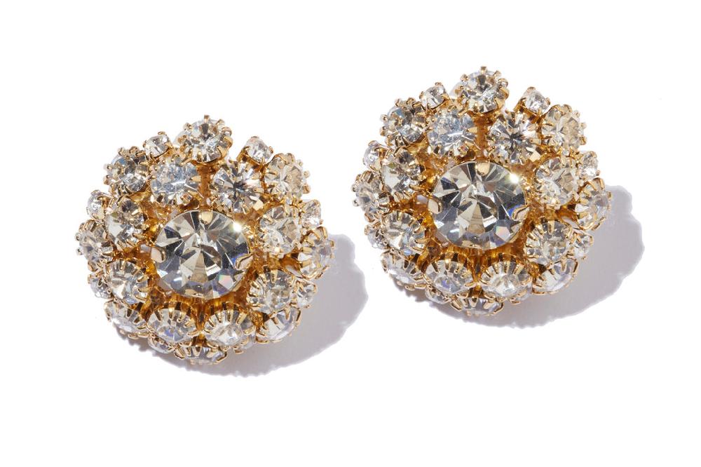 Silvia Gnecchi Morosas earrings Convenienza