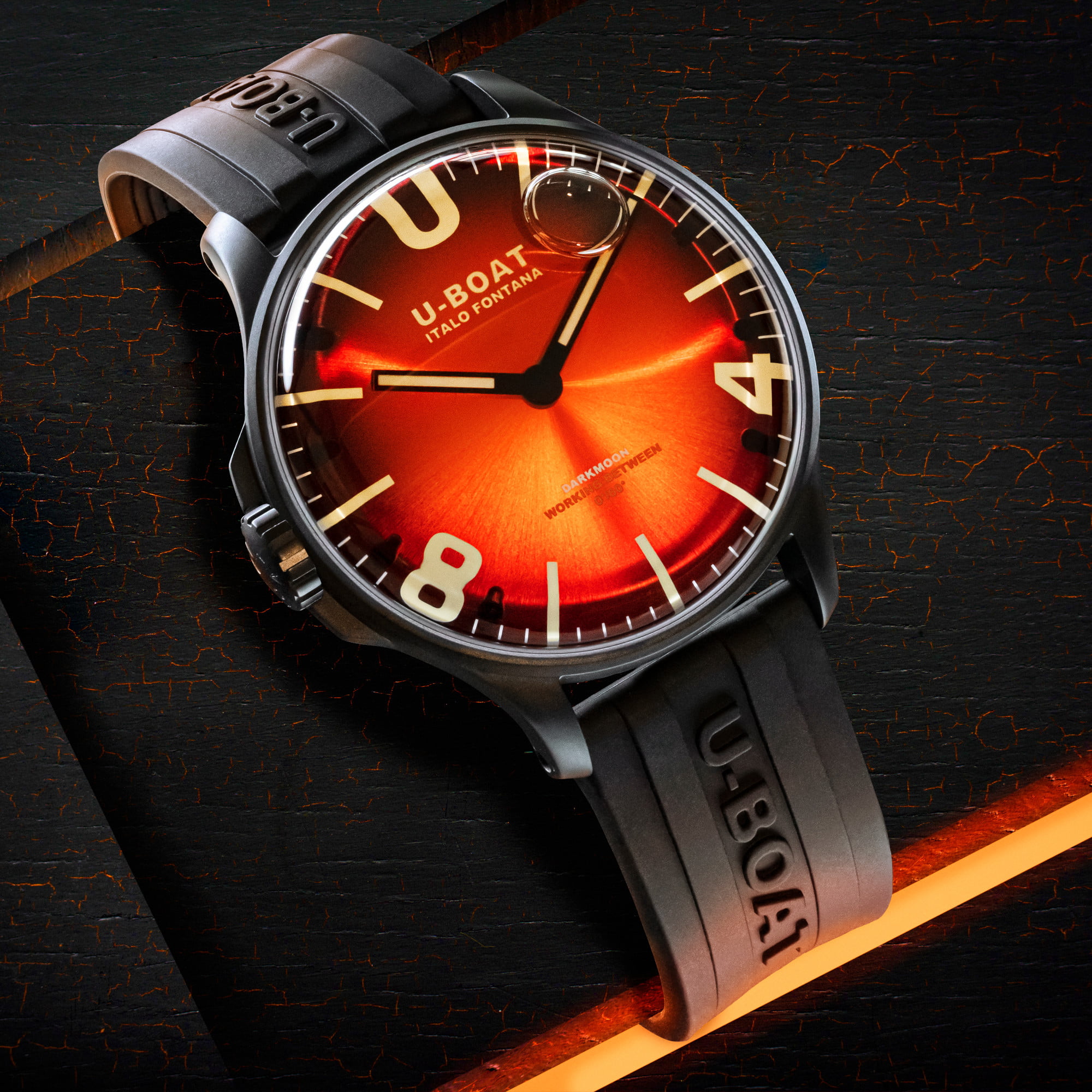 U Boat DARKMOON 44MM RED PVD SOLEIL Moda