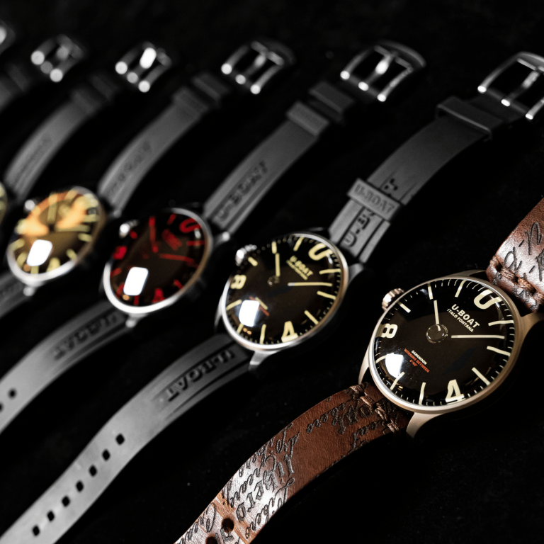 U Boat DARKMOON 44MM BLACK SS In Linea
