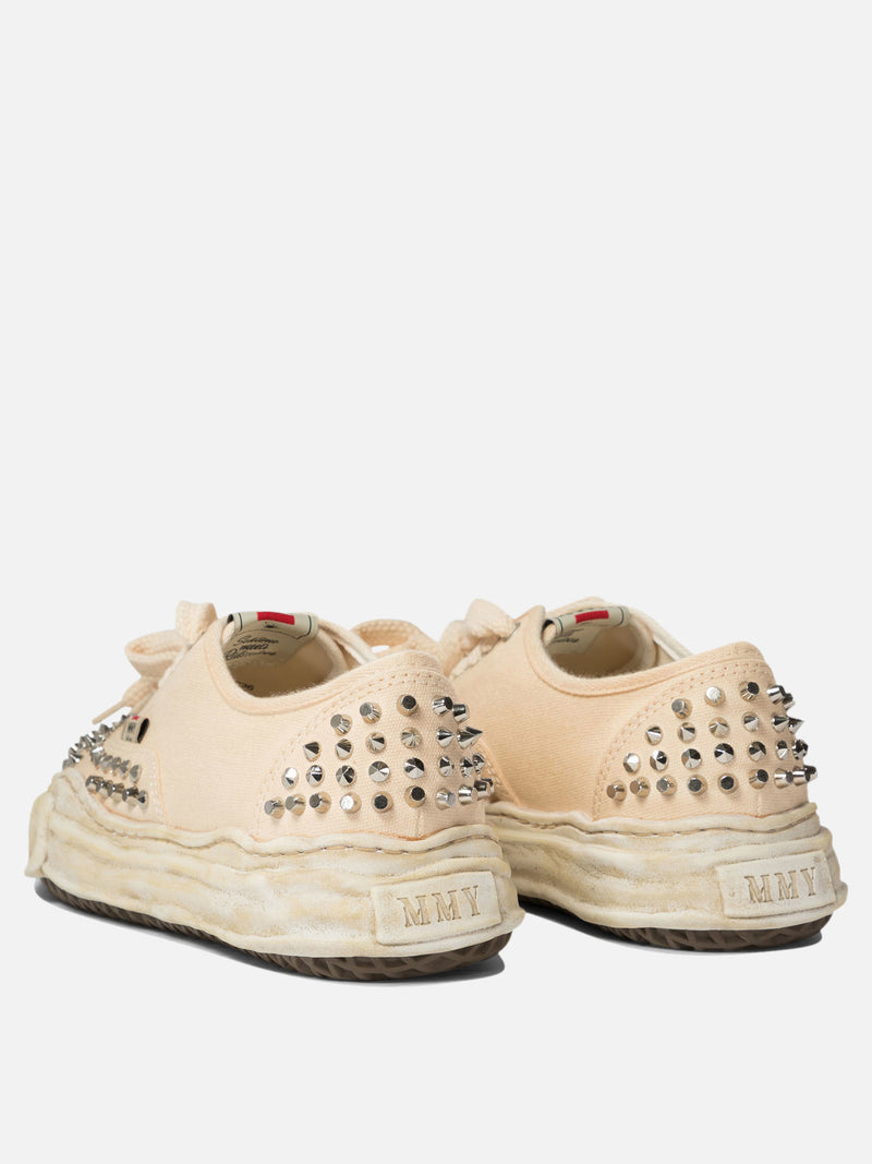 Vietti Maison Mihara Yasuhiro Sneaker con borchie "Baker" Offerta